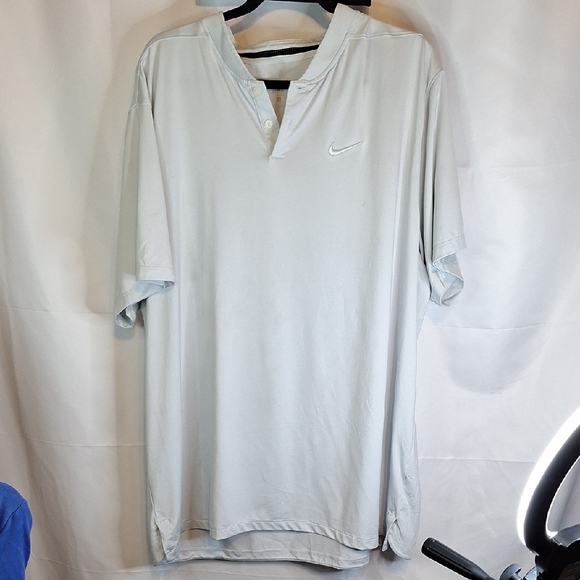 Nike Gray Polo with Soft Heathered Texture - Picture 1 of 5